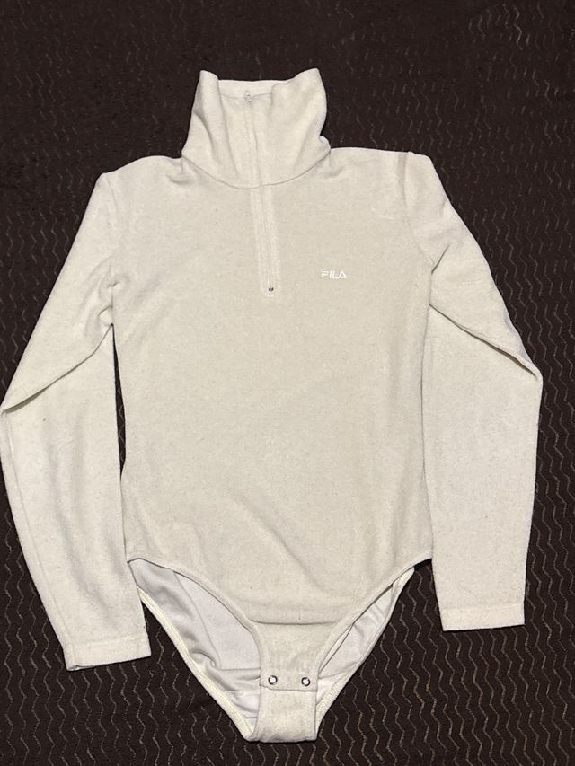 Body Fila Beige Cuello Alto Cremallera