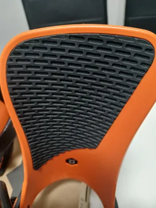 Fijaciones Union STR color naranja. Talla L.