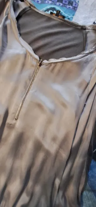 Camiseta Adolfo Domínguez gris cremallera