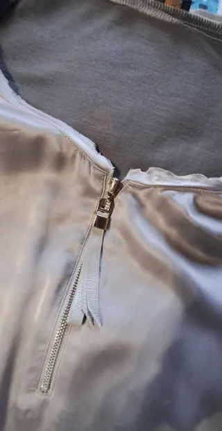 Camiseta Adolfo Domínguez gris cremallera