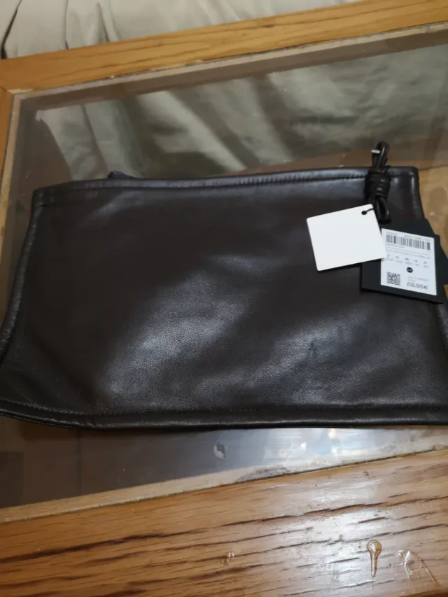 Bolso de piel marrón