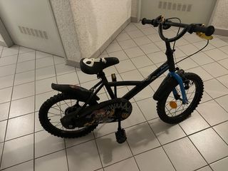 Bicicleta infantil azul