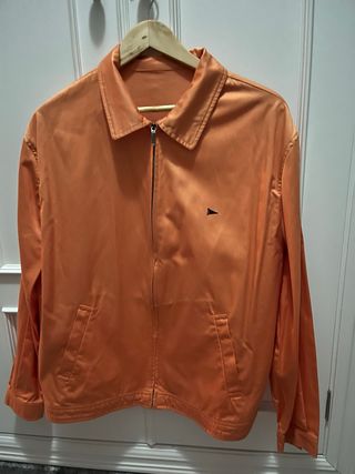 Chaqueta naranja elegante hombre