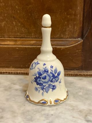 Campana in ceramica decorata