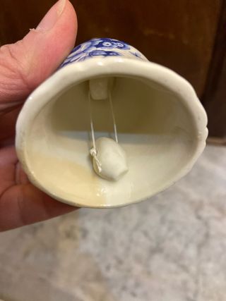 Campana in ceramica decorata