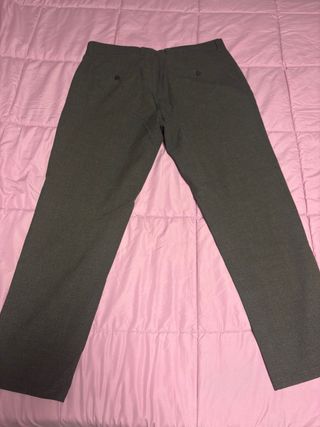 Pantalón de vestir gris oscuro