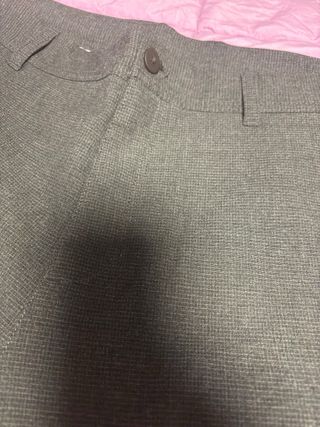 Pantalón de vestir gris oscuro