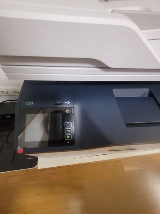 Impresora Multifunción Xerox C235 Color