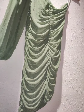 Vestido verde fiesta manga larga