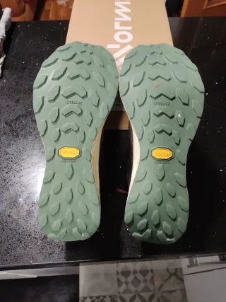 Zapatillas Trail Kjerag2 Burgundy