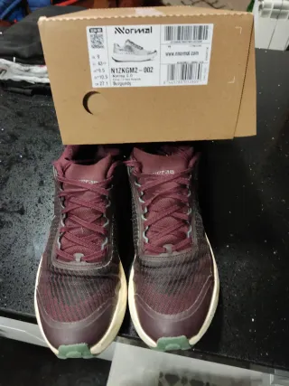 Zapatillas Trail Kjerag2 Burgundy