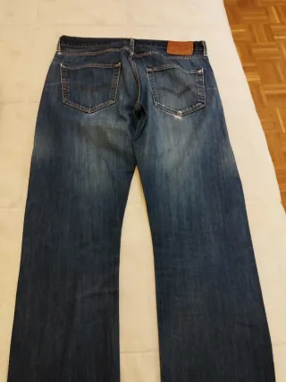 Levi's 501 Jeans