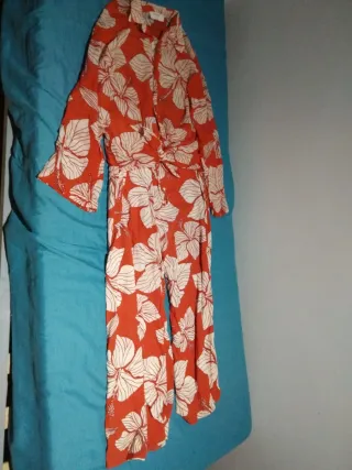 Mono floral naranja y blanco No hago envios