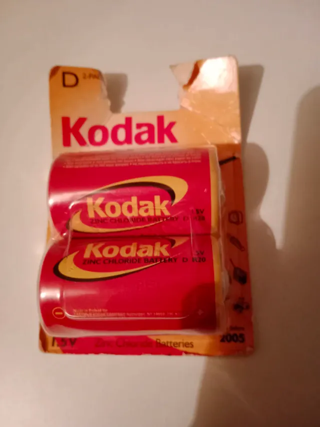 2 Pile Kodak D Zinc Chloride