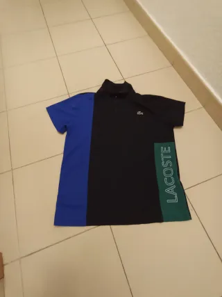 Polo Lacoste Negro y Azul
