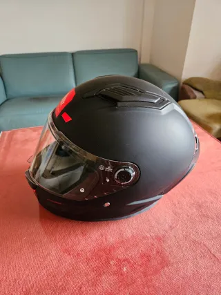 Casco de moto MT Helmets negro nuevo a estrenar