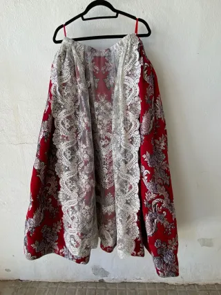 Traje de Fallera Rojo y Plateado