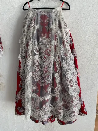 Traje de Fallera Rojo y Plateado