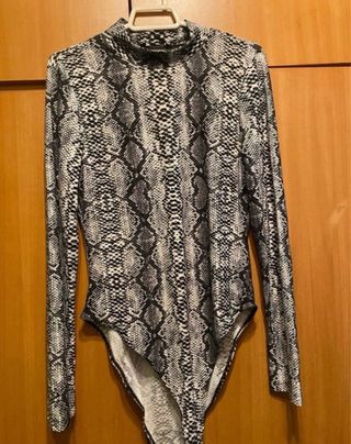 Body estampado serpiente manga larga