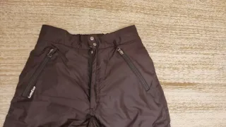 Pantalón de esquí infantil Marca Quechua.