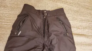 Pantalón de esquí infantil Marca Quechua.