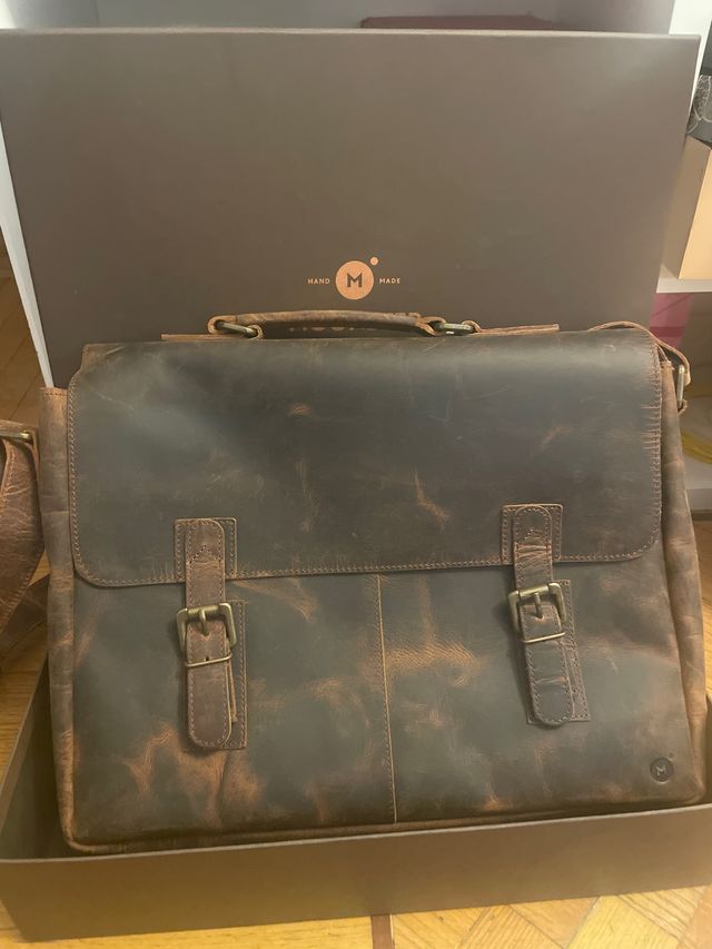 Bolso maletín de piel marrón