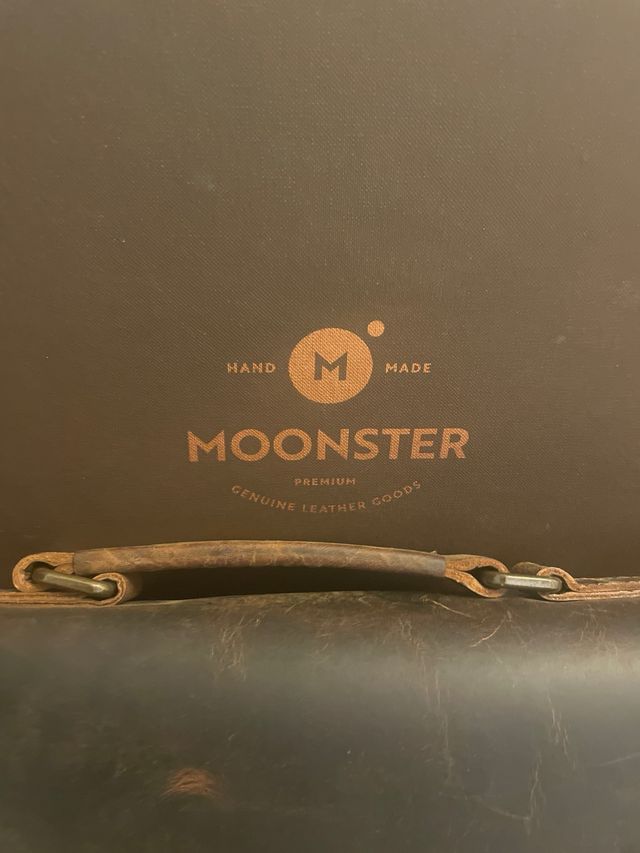 Bolso maletín de piel marrón