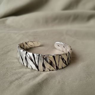 Pulsera esclava color plata brillante hombre