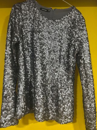 Top lentejuelas gris talla 40-42