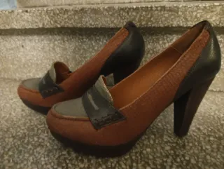 Zapatos tacón piel tricolor tonos tierra