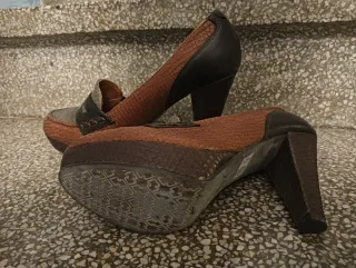 Zapatos tacón piel tricolor tonos tierra