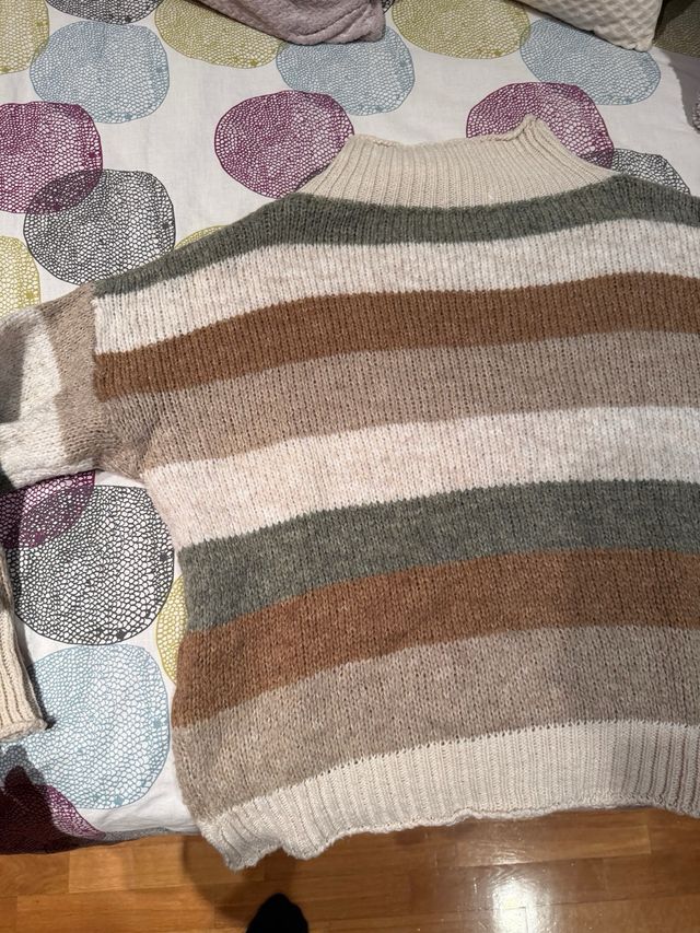 Jersey de rayas beige y marrón