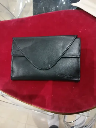 Cartera de piel Etton elegante mujer