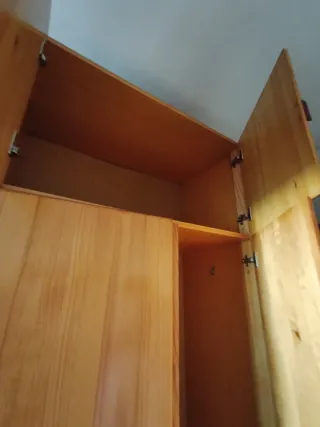 Armario juvenil de madera