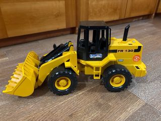 Ruspe giocattolo Bruder