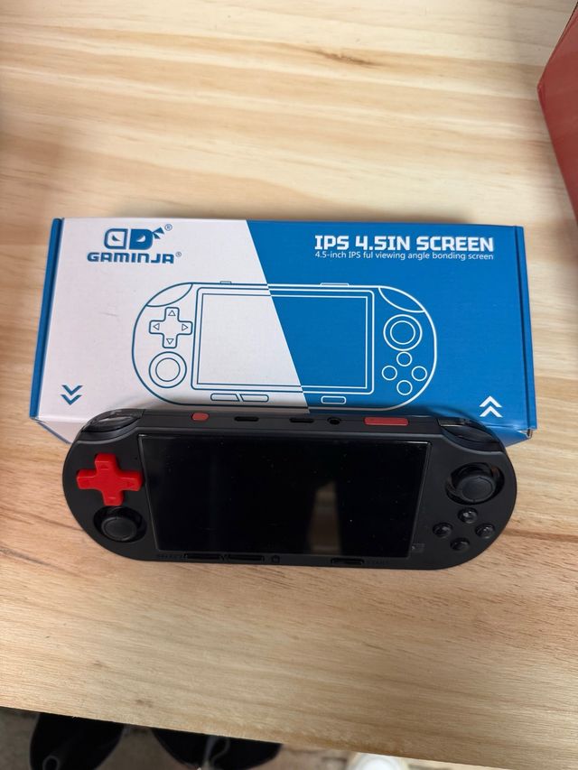 Console di gioco portatile Gaminja nera IPS da 4,5 pollici