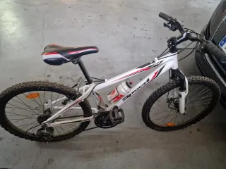 Bicicleta Speed Addict 24 Decathlon Blanca