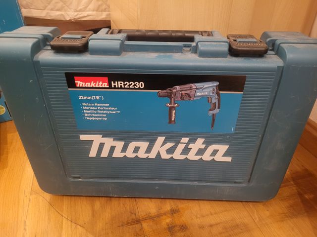 Martillo Rotativo Makita HR2230