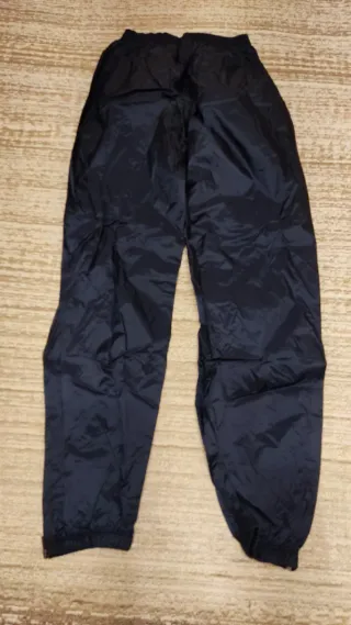 Conjunto chubasquero infantil Quechua.