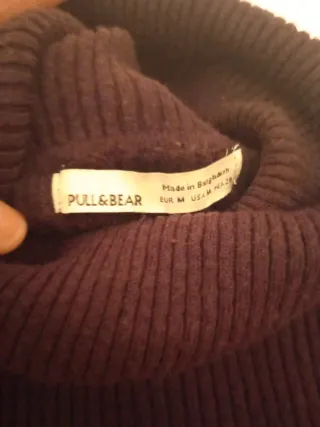 Jersey Pull&Bear cuello alto morado