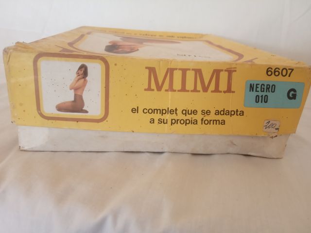 Caixa com 4 pares de meias pantys Mimi anos 80-90