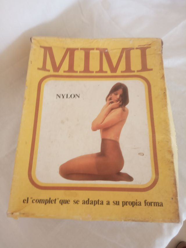 Caixa com 4 pares de meias pantys Mimi anos 80-90