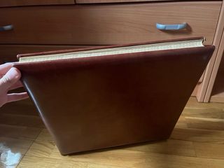 Álbum de fotos de cuero marrón