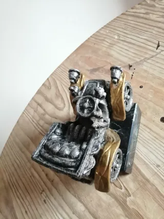 Figura Coche Antiguo Decorativo