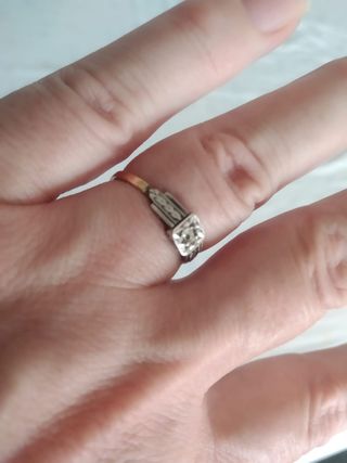 Anillo oro blanco y amarillo con diamantes