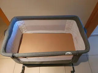 Minicuna colecho gris