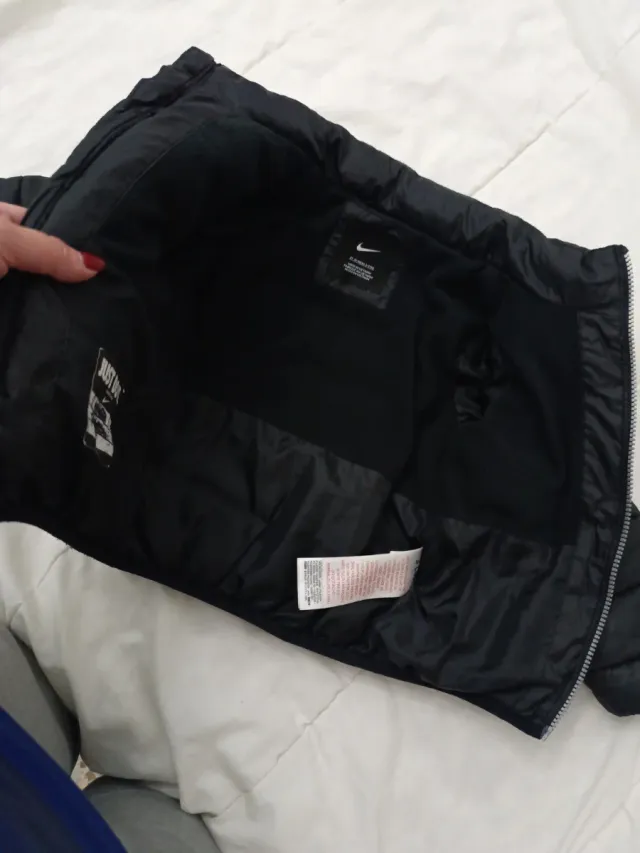 Chaqueta acolchada Nike negra