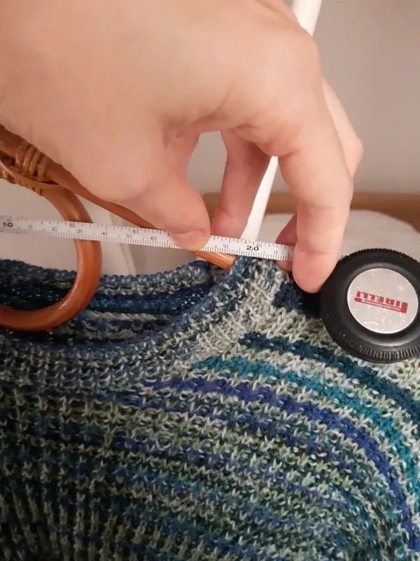 Jersey de lana hecho a mano entallado