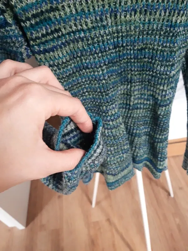 Jersey de lana hecho a mano entallado