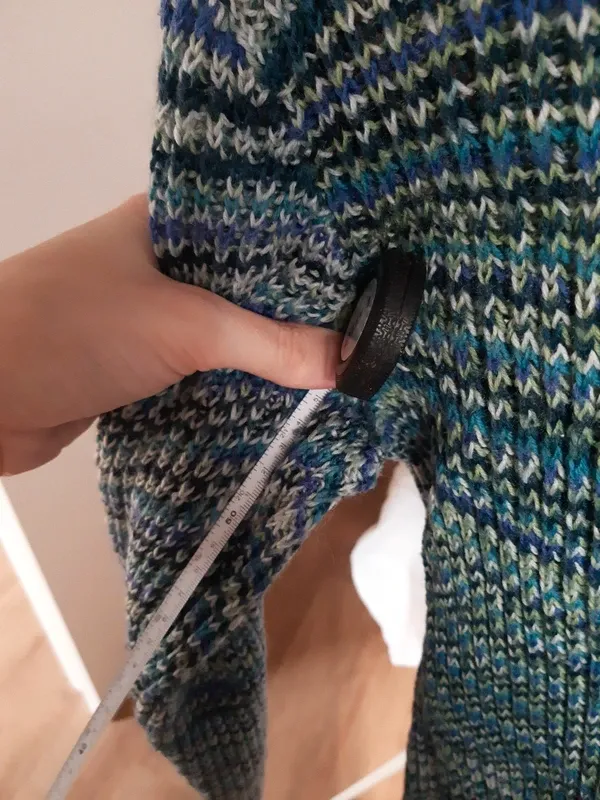 Jersey de lana hecho a mano entallado